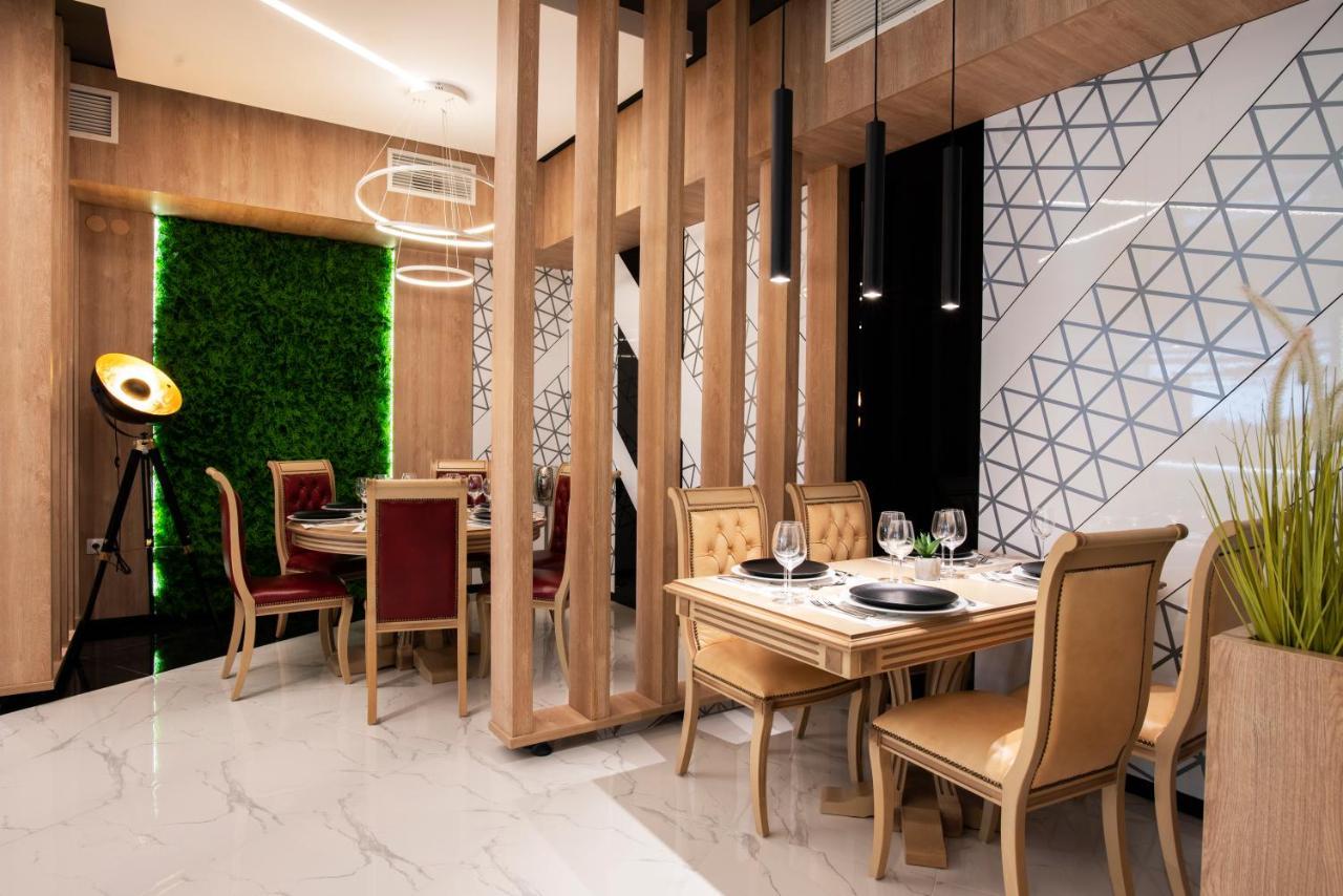 Family Hotel Business Club شومن المظهر الخارجي الصورة